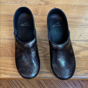 Dansko black and gold size 38
